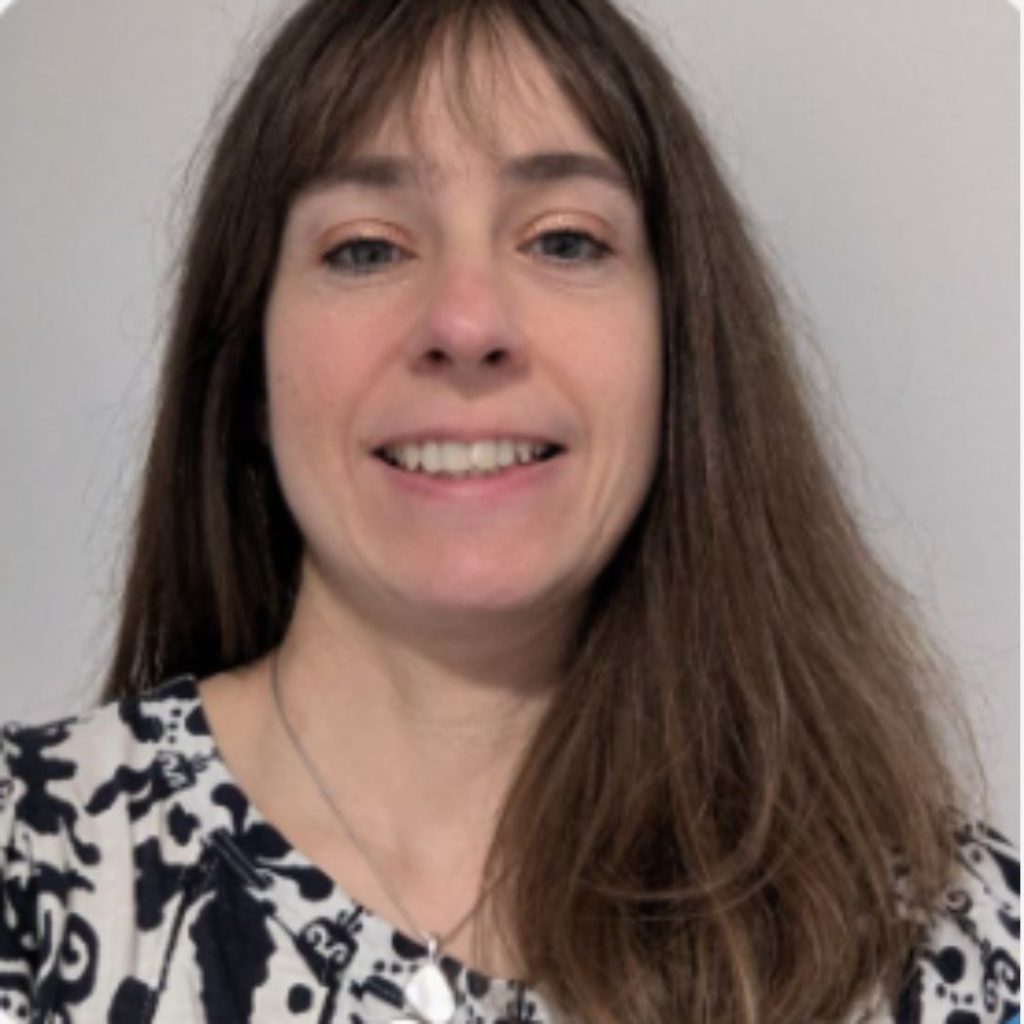 Julie | Hirehop